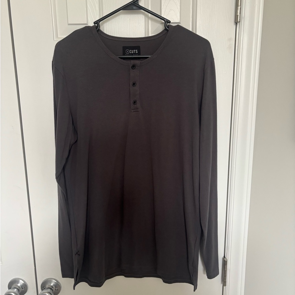 Men's Cuts clothing AO Long Sleeve Henley Shirt gray